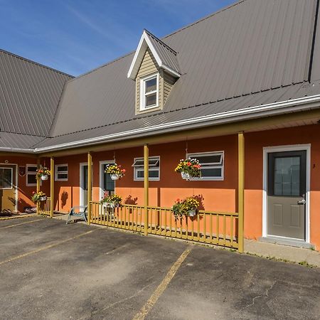 Auberge De L'Anse Rivière-du-Loup Екстериор снимка