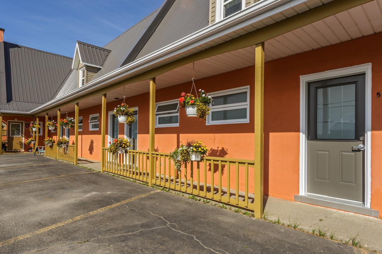 Auberge De L'Anse Rivière-du-Loup Екстериор снимка